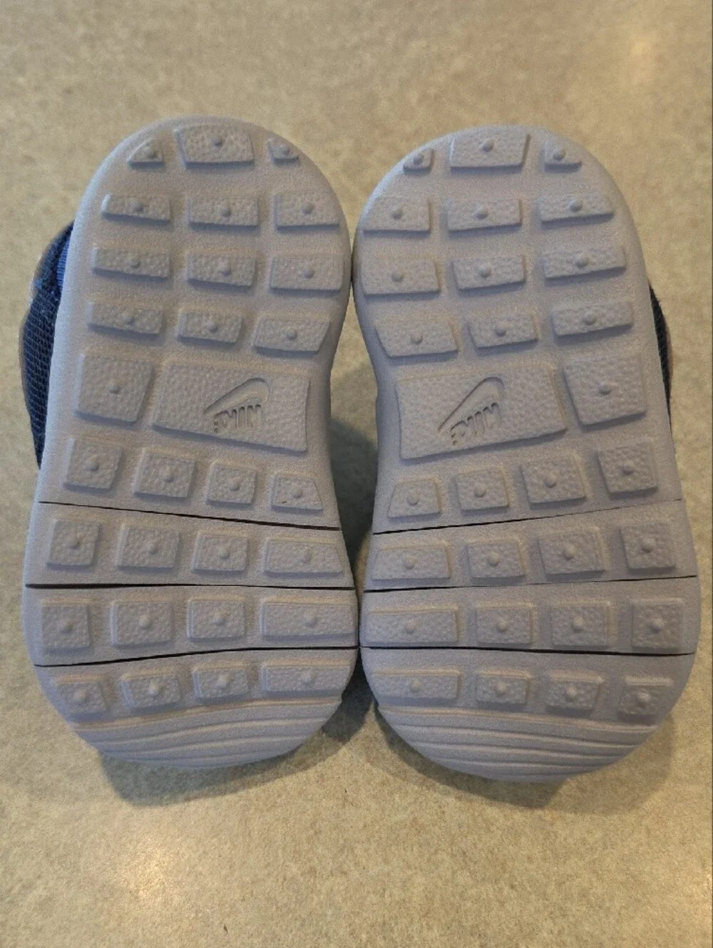Nike Baby Size 2 Navy Blue and Gray Mesh Sneaker Like New